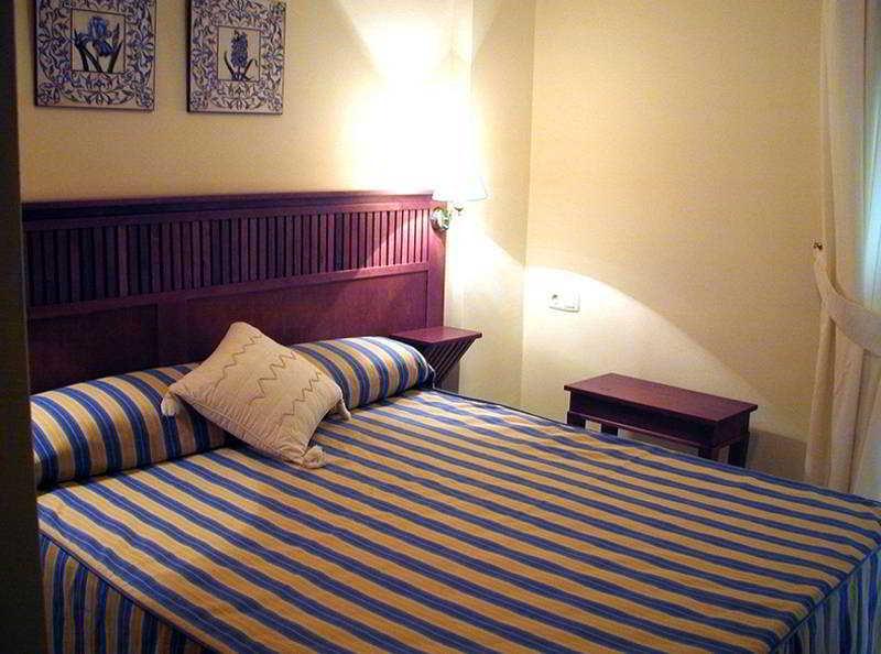 Apartamentos Turísticos Añoreta Rincon de la Victoria Luaran gambar