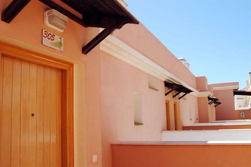 Apartamentos Turísticos Añoreta Rincon de la Victoria Luaran gambar