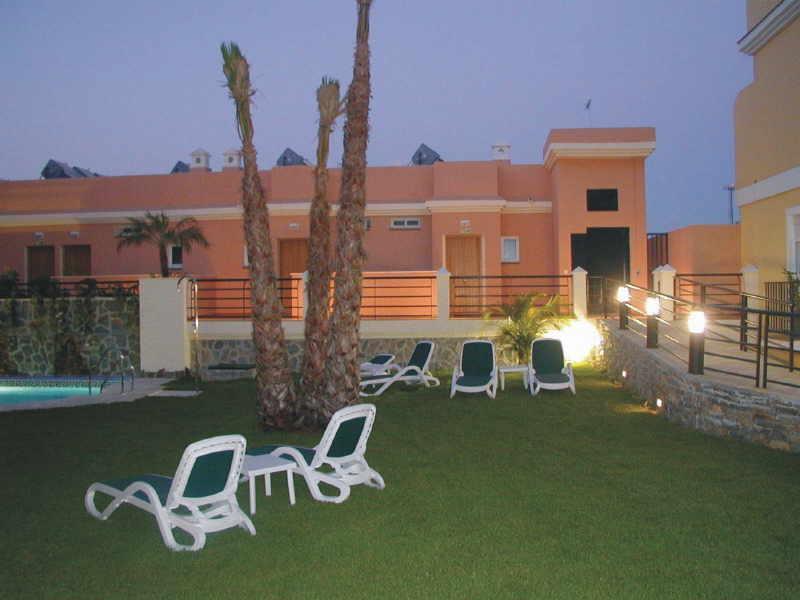 Apartamentos Turísticos Añoreta Rincon de la Victoria Luaran gambar