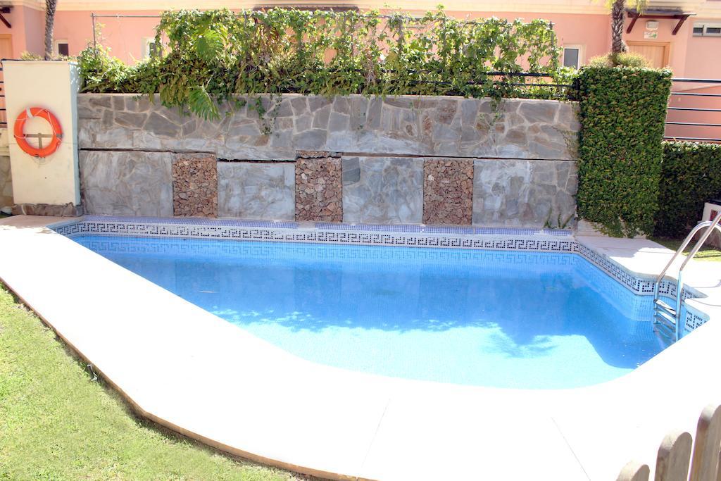 Apartamentos Turísticos Añoreta Rincon de la Victoria Luaran gambar